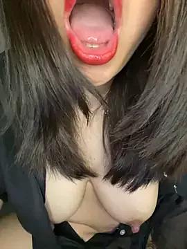 --Lyly-- from StripChat