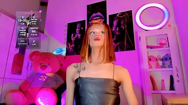 Freechat girls entertainers: Energize your senses with our matured streamers, who make messaging sweet and slutty at the same time.