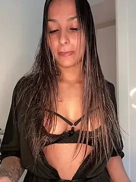 Photos of AliceStone19 from StripChat is Freechat