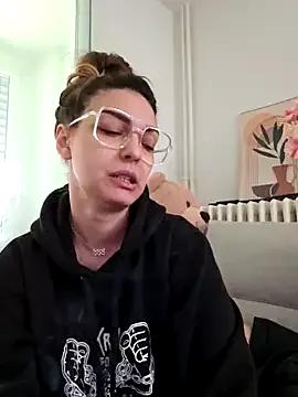 Photos of Ambre_La_nebulleuse from StripChat is Freechat