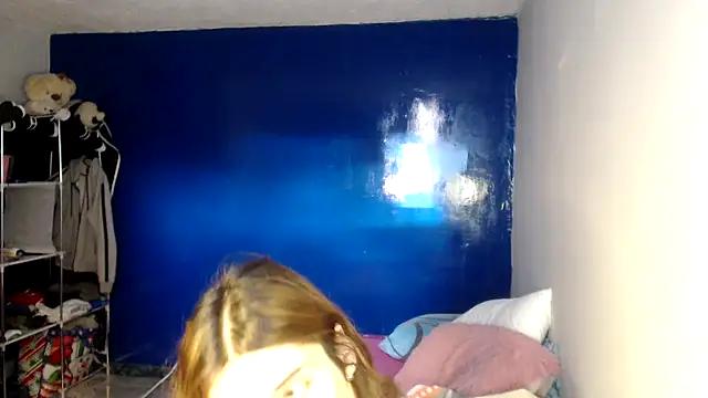 AnnieSexDoll from StripChat