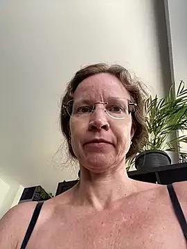 Photos of AnnikaRose from StripChat is Freechat