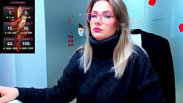 anyarosses from StripChat