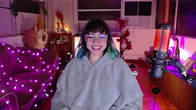 Aquamarinebubble from StripChat