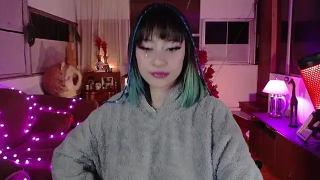 Aquamarinebubble from StripChat