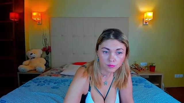 Bella_Swoon from StripChat