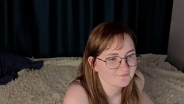 Photos of CatherynHey from StripChat is Freechat