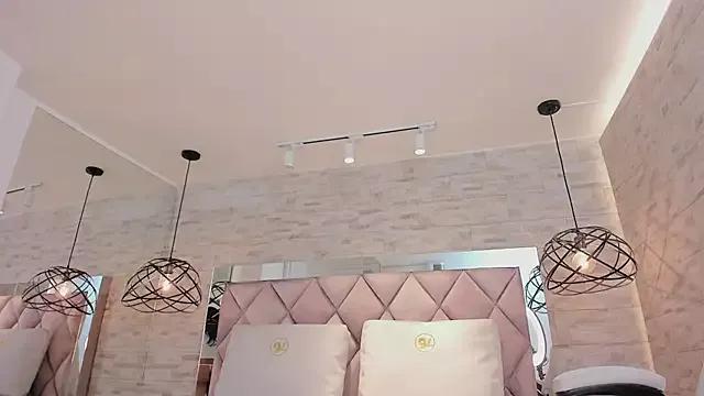 celene_midnight from StripChat