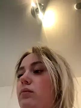 Photos of CherryEmmy from StripChat is Freechat