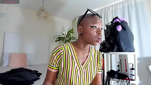 Coco_Kiss from StripChat