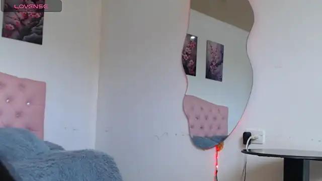 conni_f00x from StripChat