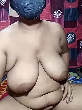 Photos of Couplesxxxy from StripChat is Freechat