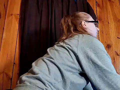 Daddyshairypits from StripChat