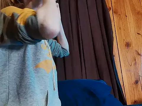 Daddyshairypits from StripChat