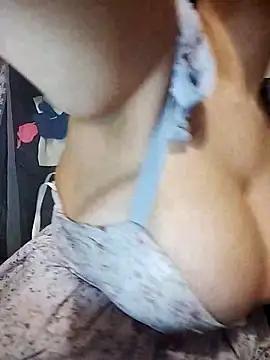 Elettra_Ferrari from StripChat