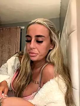 Photos of EllieMaeBaby from StripChat is Group