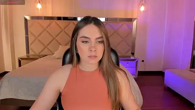 Photos of EloisaOlivero from StripChat is Freechat