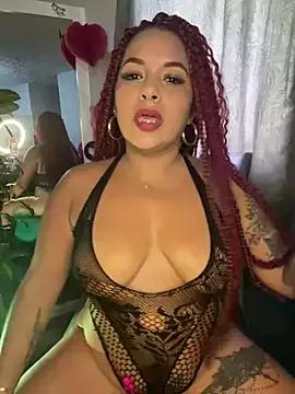 Photos of EmmaHot from StripChat is Freechat