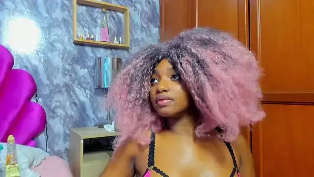 EMMAPARISS webcams show profile image 