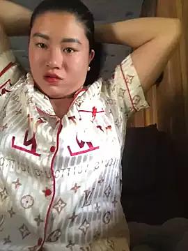 Ennhung from StripChat