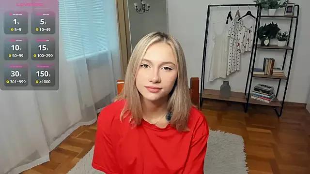 Photos of FaaBinaa from StripChat is Freechat