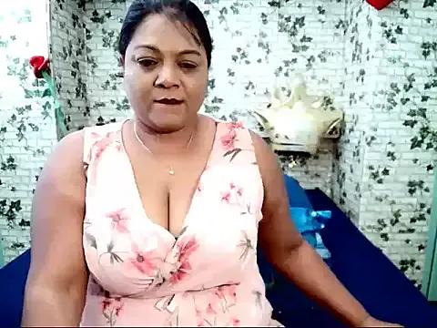 IndianDelia from StripChat