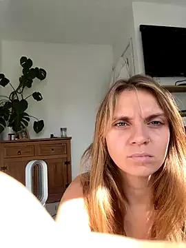 Photos of jessieamy from StripChat is Freechat