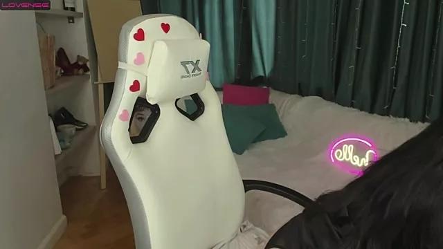 JiYu_ webcams show profile image 