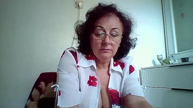 Julia5439 webcams show profile image 