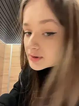 Photos of KittyQueeny from StripChat is Freechat