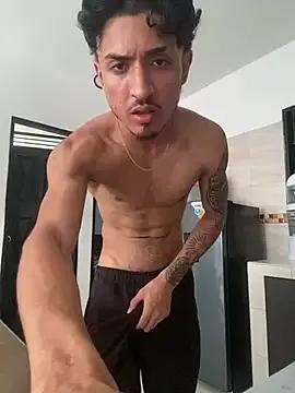 Photos of Kriss_Edwards from StripChat is Freechat