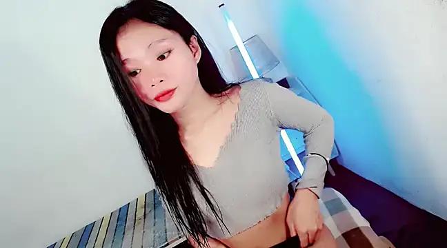 Kylamooree webcams show profile image 
