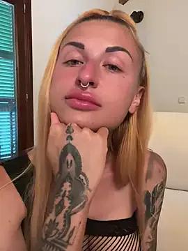 Photos of kylie_blck from StripChat is Freechat
