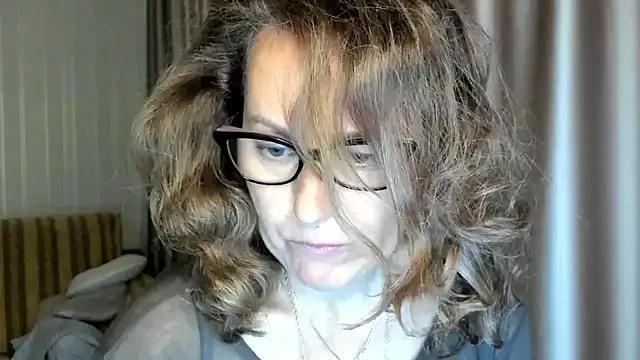 Lauraoven webcams show profile image 