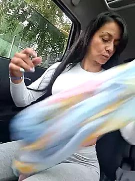 Photos of Lauraxxsteen from StripChat is Freechat