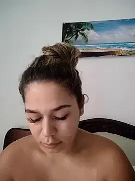 Photos of LaurenWelly_ from StripChat is Freechat