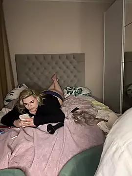 Photos of Leya__Droit from StripChat is Freechat