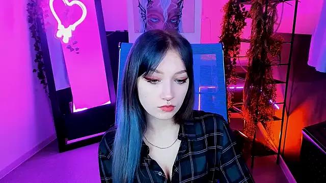 LiliLuna from StripChat