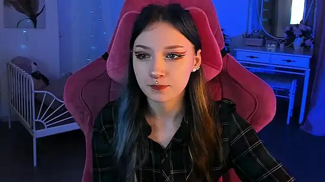 LiliLuna from StripChat