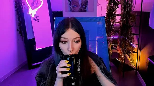 LiliLuna from StripChat