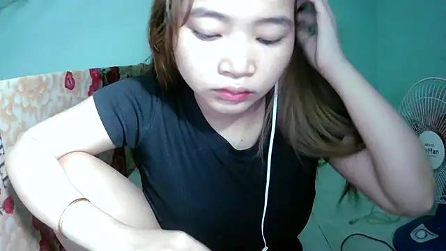 Lily3322 from StripChat