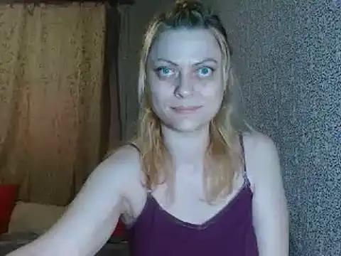 Photos of LindaRoutz from StripChat is Freechat