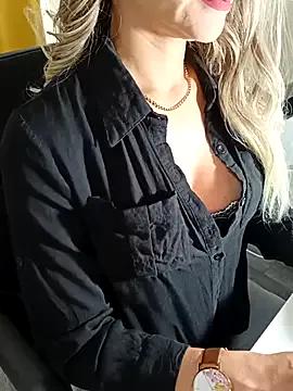 lisshorn from StripChat