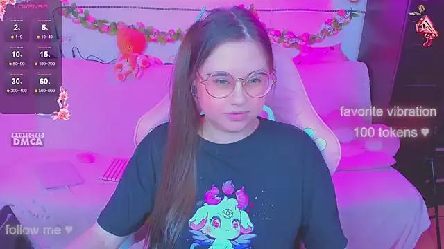 Lolisuccub from StripChat