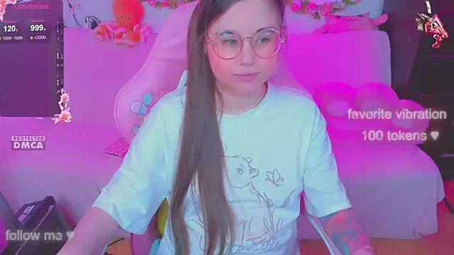 Lolisuccub from StripChat