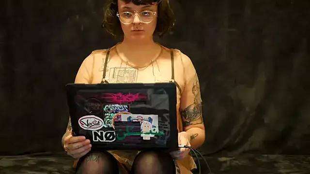 Lucyxxxbot webcams show profile image 