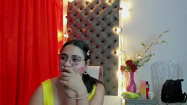 luna-0211 from StripChat is Freechat