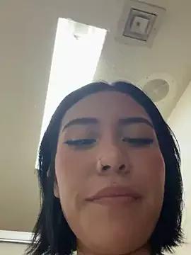 Photos of LunaAurora3 from StripChat is Freechat
