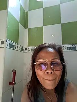 Mama_Eva from StripChat