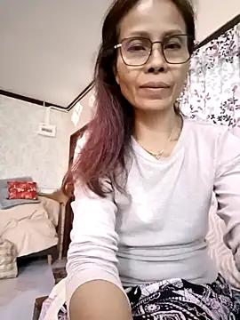 Mama_Eva from StripChat